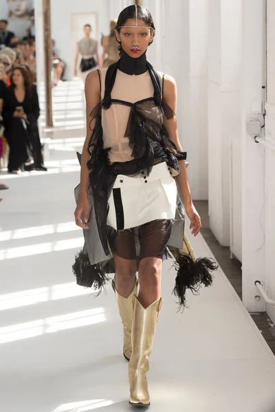 Look 6